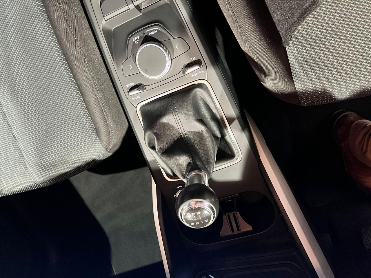 Audi Q2 30 TDI Business 2019
