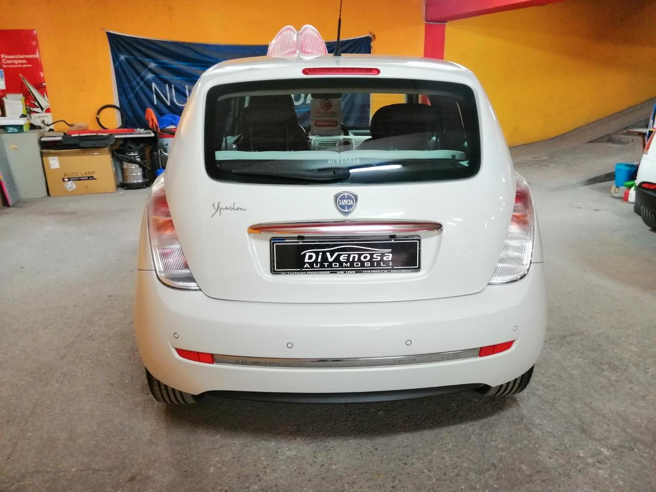 Lancia Ypsilon 1.3 MJT 75 CV Elle