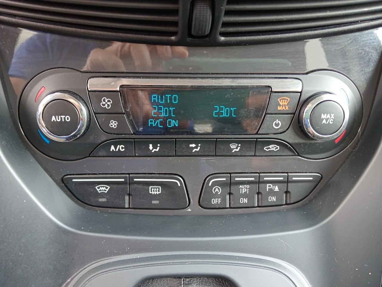Ford Kuga 1.5ecob. TITANIUM 4X4 Automatica