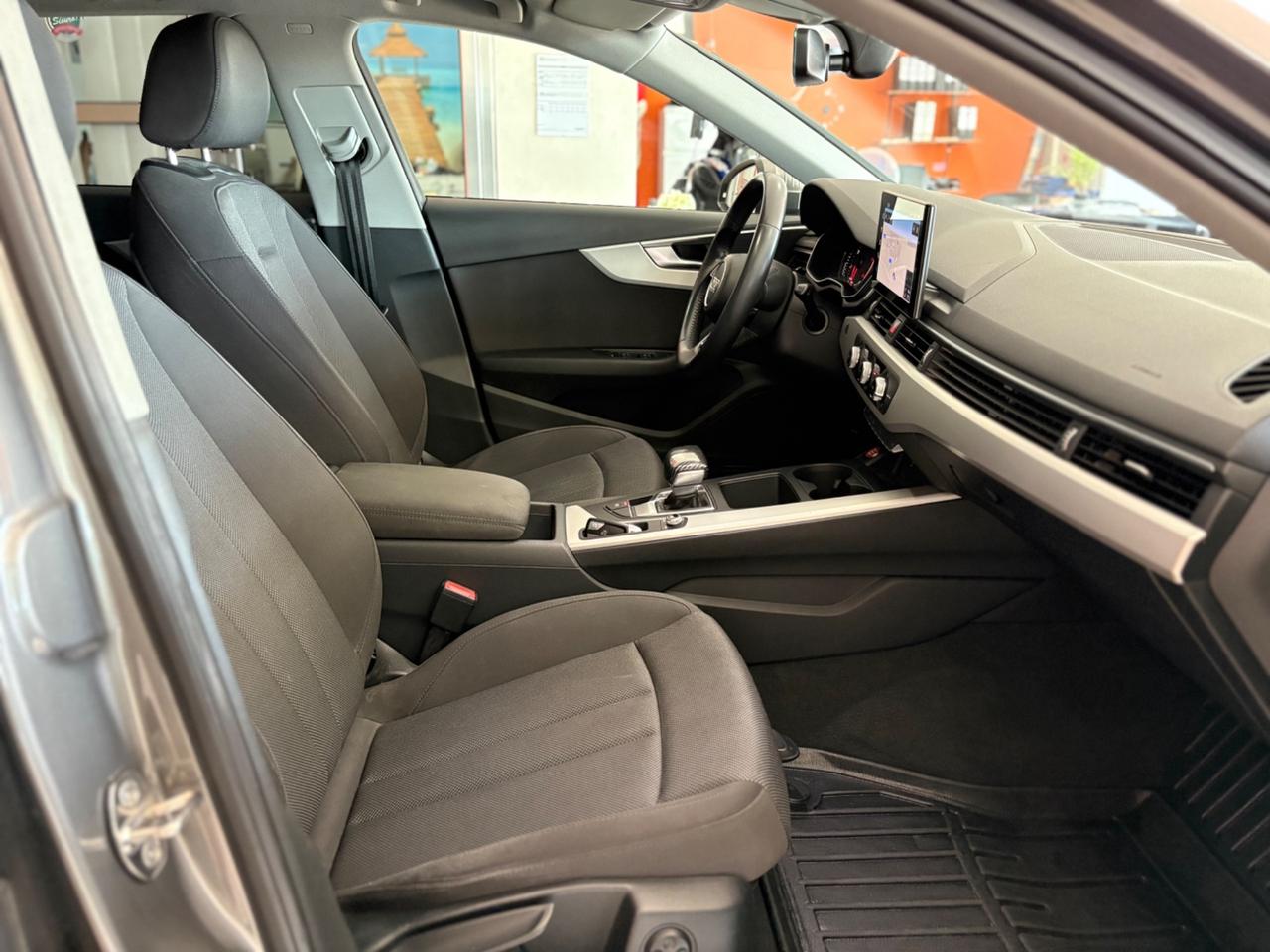 Audi A4 Avant 30 TDI/136 CV S tronic Business