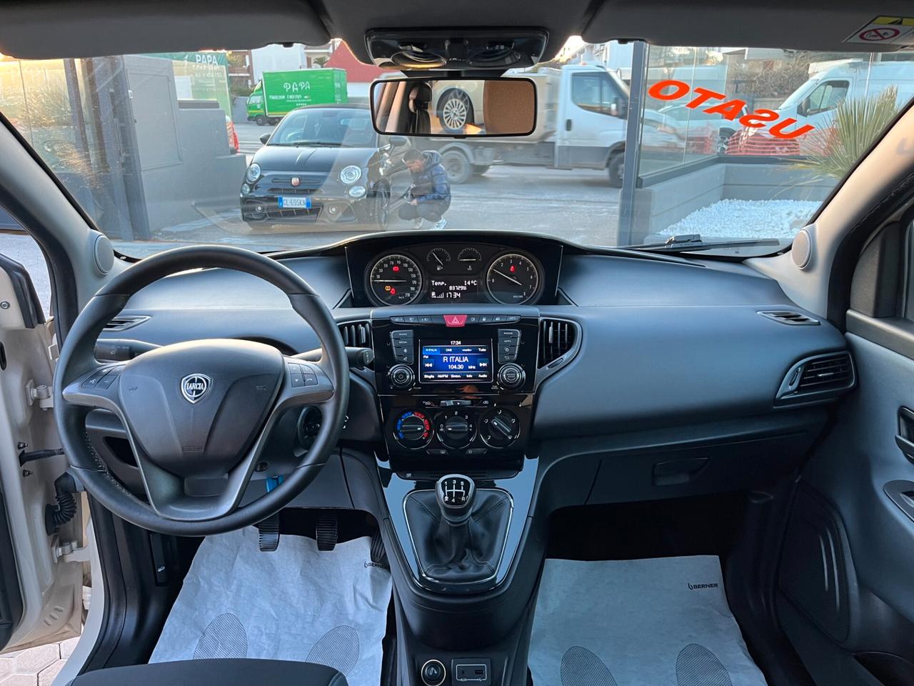 Lancia Ypsilon 0.9 TwinAir 85 CV 5 porte Metano Ecochic Gold