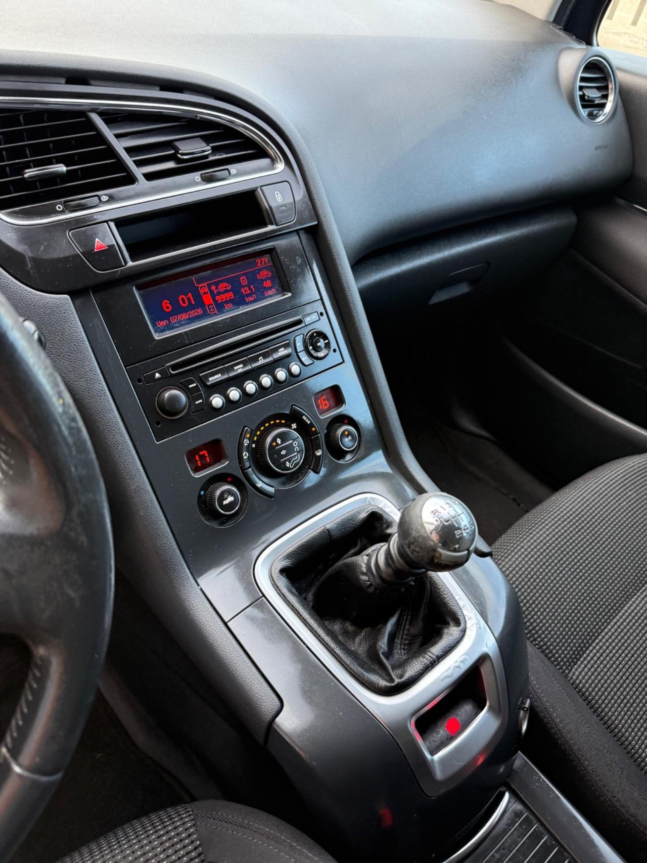 Peugeot 5008 2.0 HDi 150CV Business