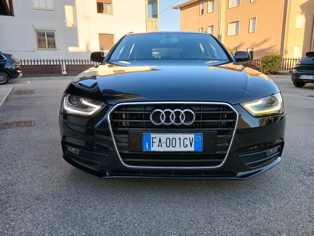 Audi A4 2.0 TDI 150 CV ultra S tronic Business tua a € 169 mese