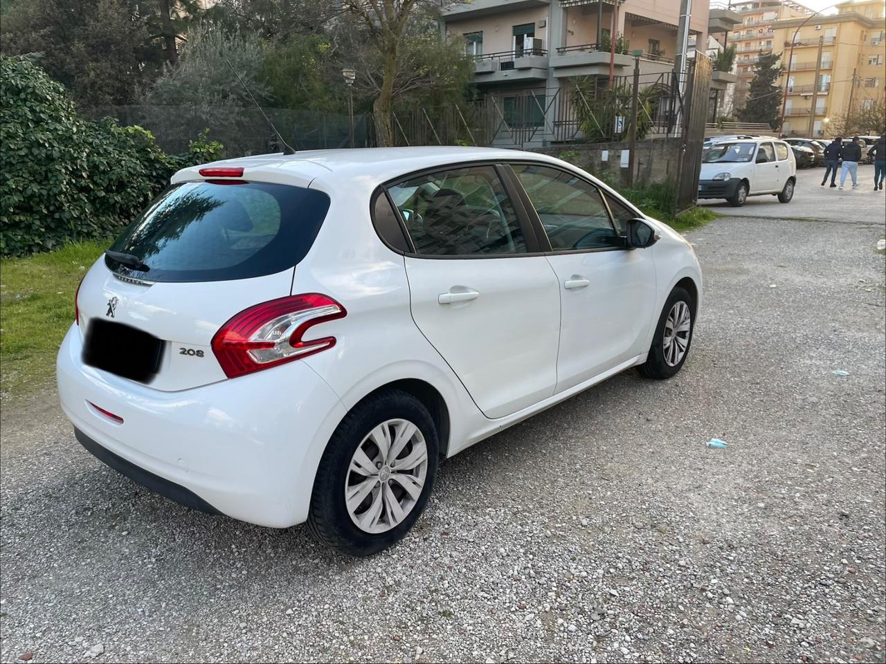 Peugeot 208 1.2 VTi 82 CV 5 porte Allure