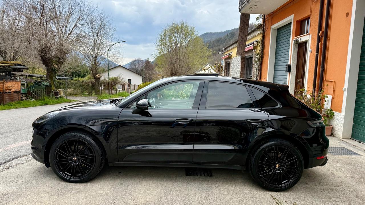 Porsche Macan 2.0 245cv. IPER FULL
