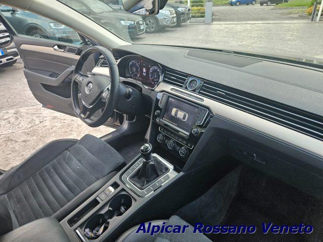 VOLKSWAGEN Passat Berlina TDI HIGHLINE BlueMotion Technology DSG