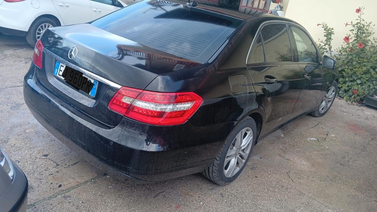 Mercedes-benz E 200 CDI BlueEFFICIENCY Elegance