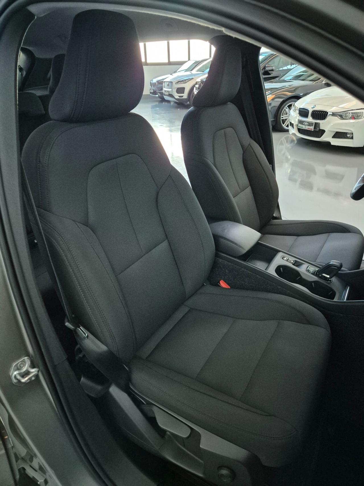 Volvo XC40 T4 Recharge 1.5cc 129cv AUTOCARRO 5PT