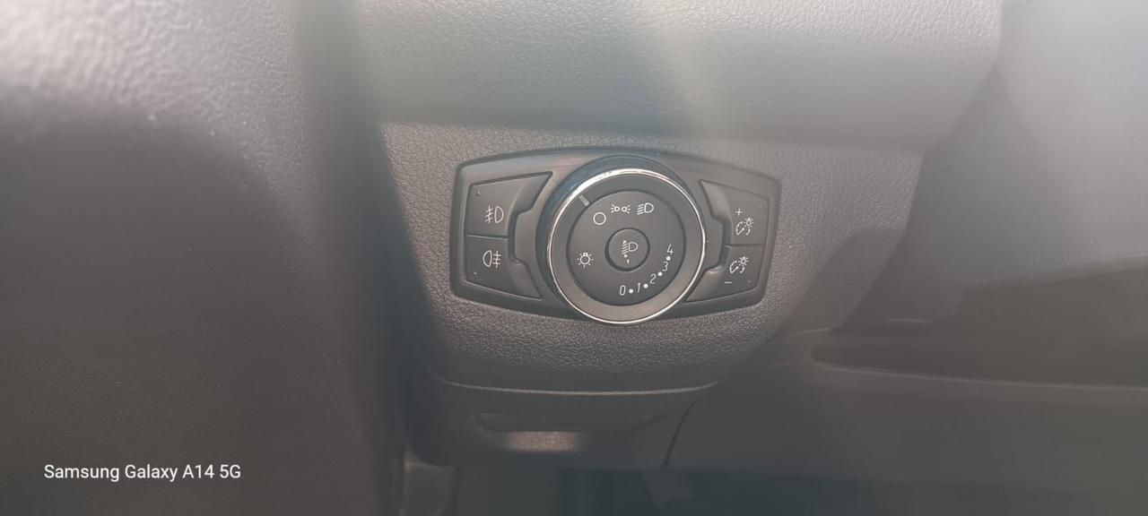 Ford Transit Courier 1.5 TDCi 75CV Van Entry
