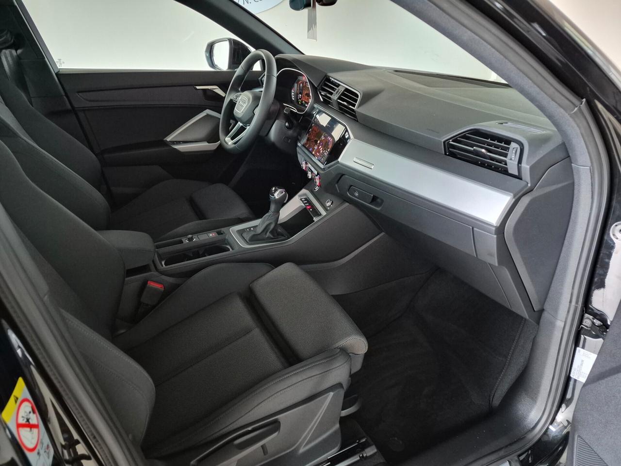 Audi Q3 SPB 1.5 TFSI S LINE S-TRONIC LED NAVI BLACK PACK APPLE CAR PLAY/ANDROID AUTO C.18" ACC SED. SPORT RISC. VIRTUAL COCKPIT