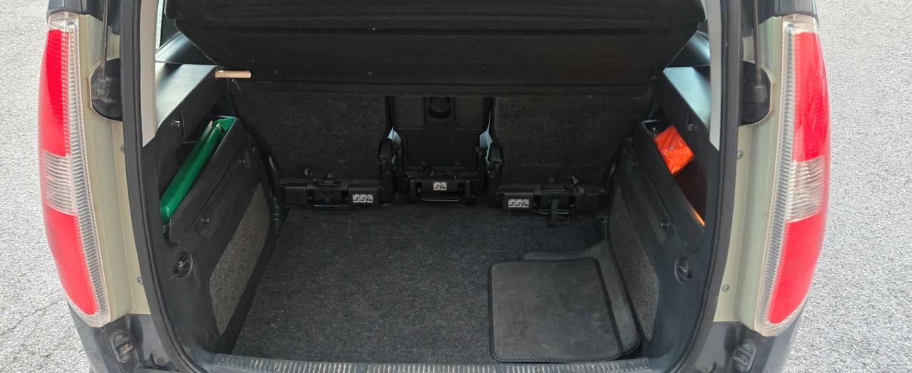 Skoda Roomster Benzina Neopatentati