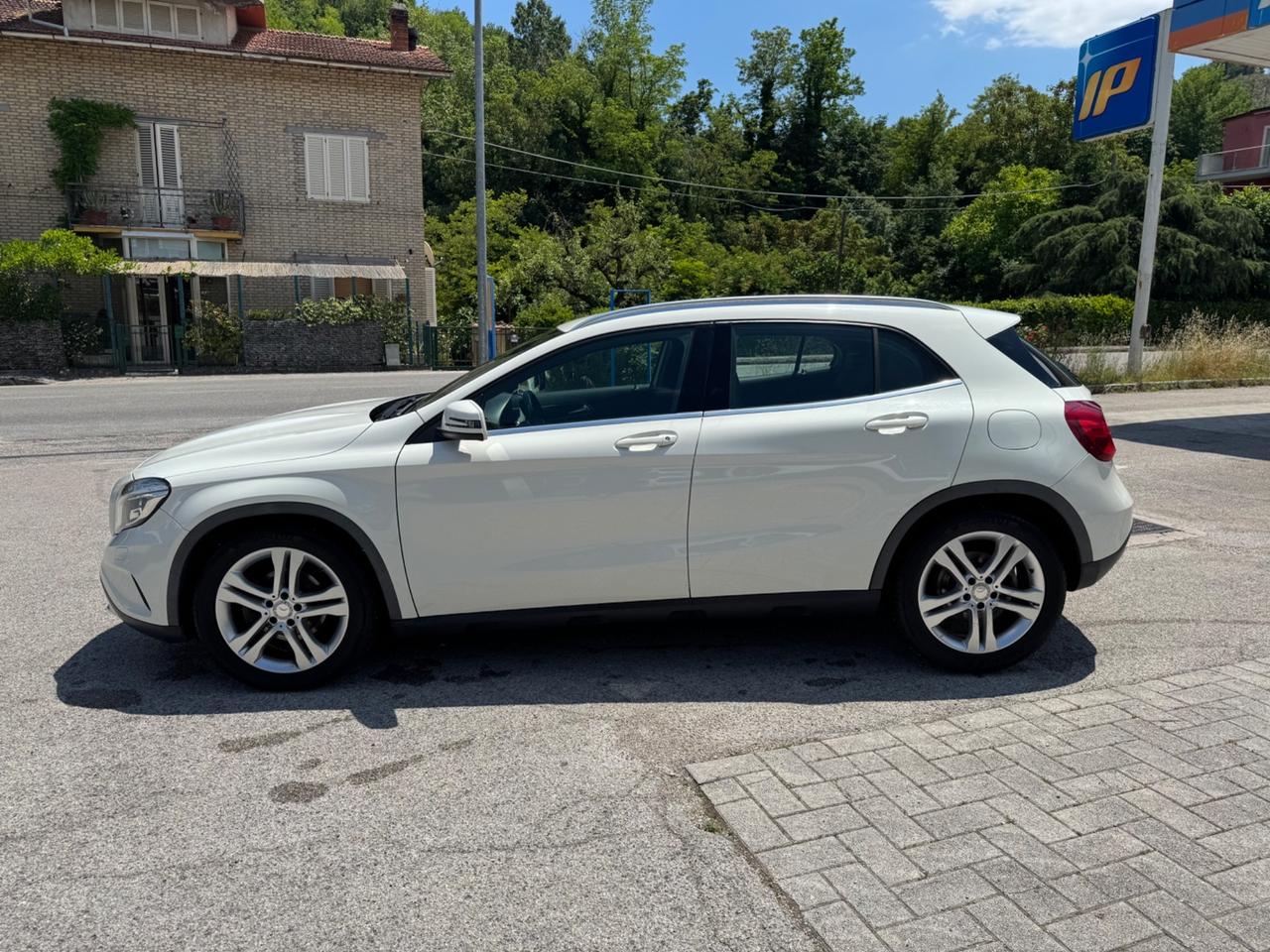 Mercedes-benz GLA 220 d Automatic 4Matic Premium