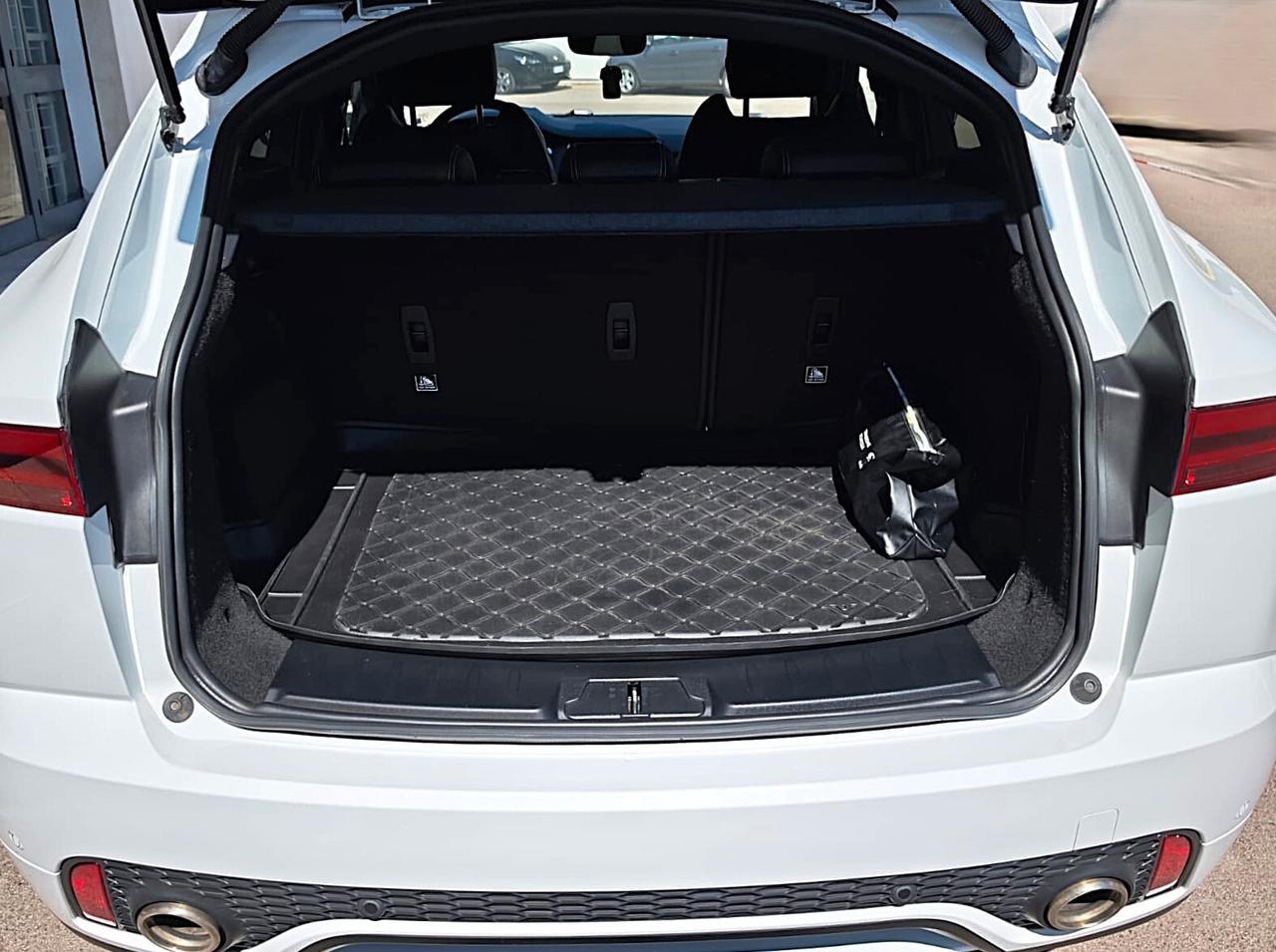 Jaguar E-Pace 2.0D 150 CV AWD aut. R-Dynamic HSE