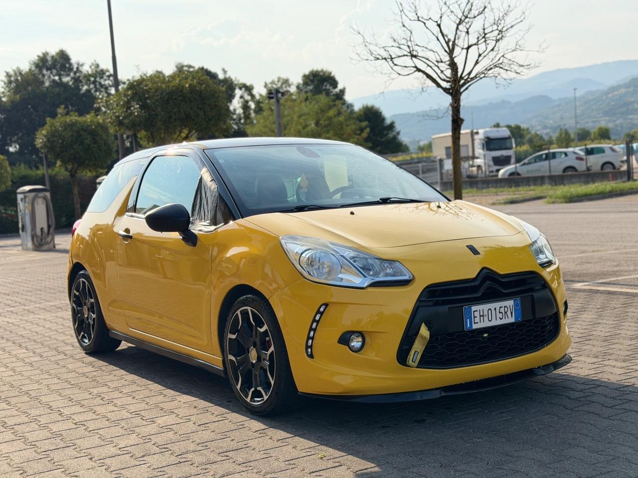Ds DS3 3 1.6 VTi 120 Just Black