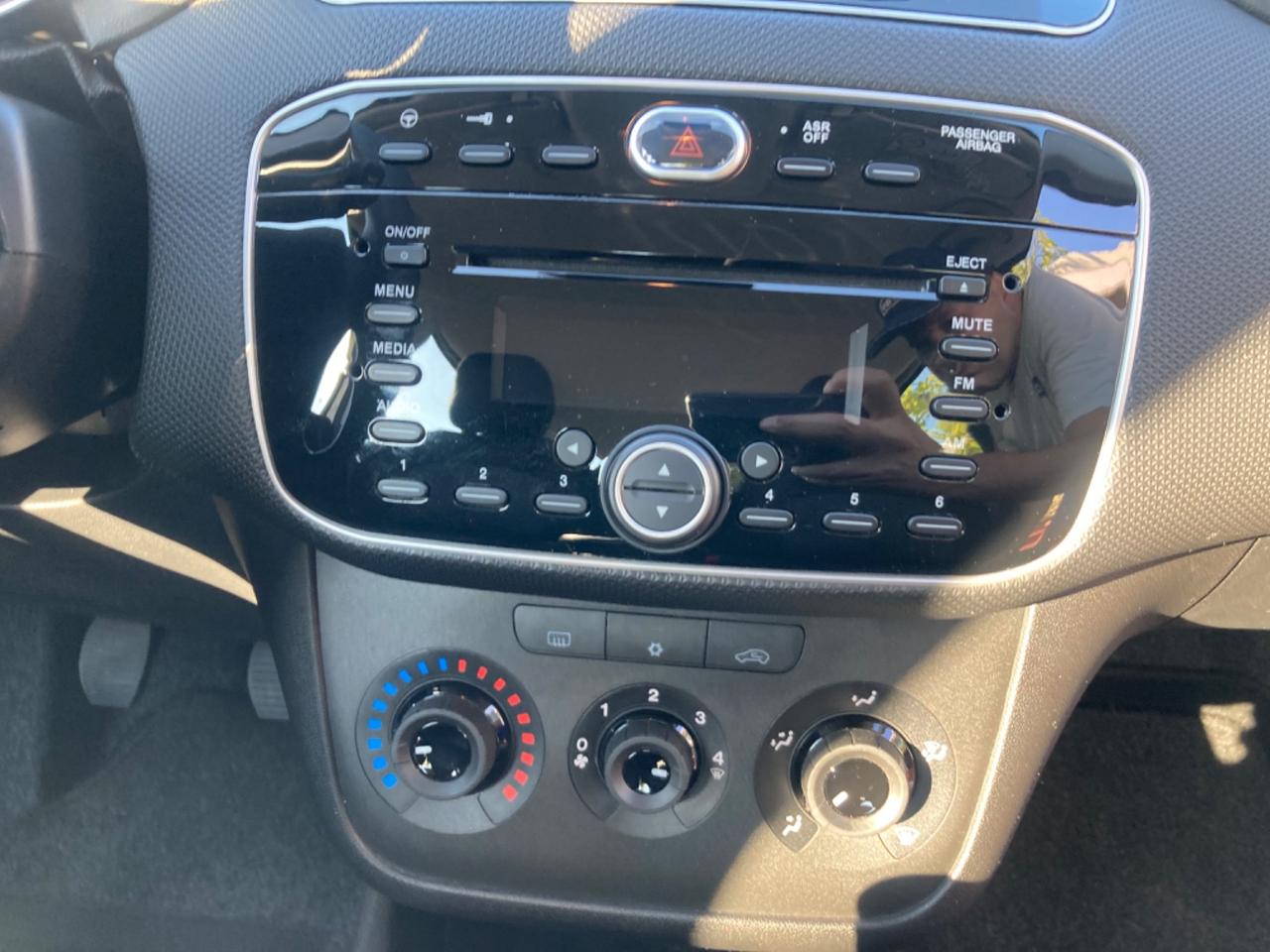 FIAT GRANDE PUNTO (KM 7.238) NUOVA DI FABBRICA