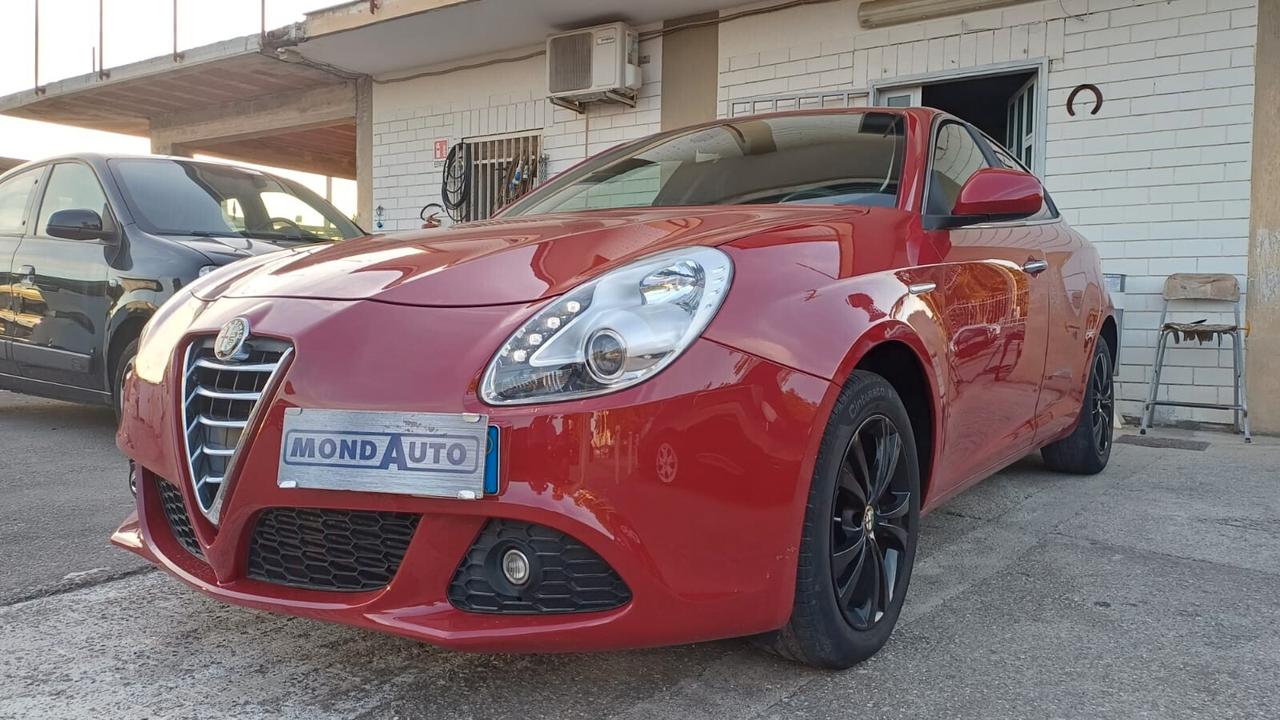 Alfa Romeo Giulietta 1.6 JTDm-2 105 CV Distinctive 2013 ROSSA COME NUOVA