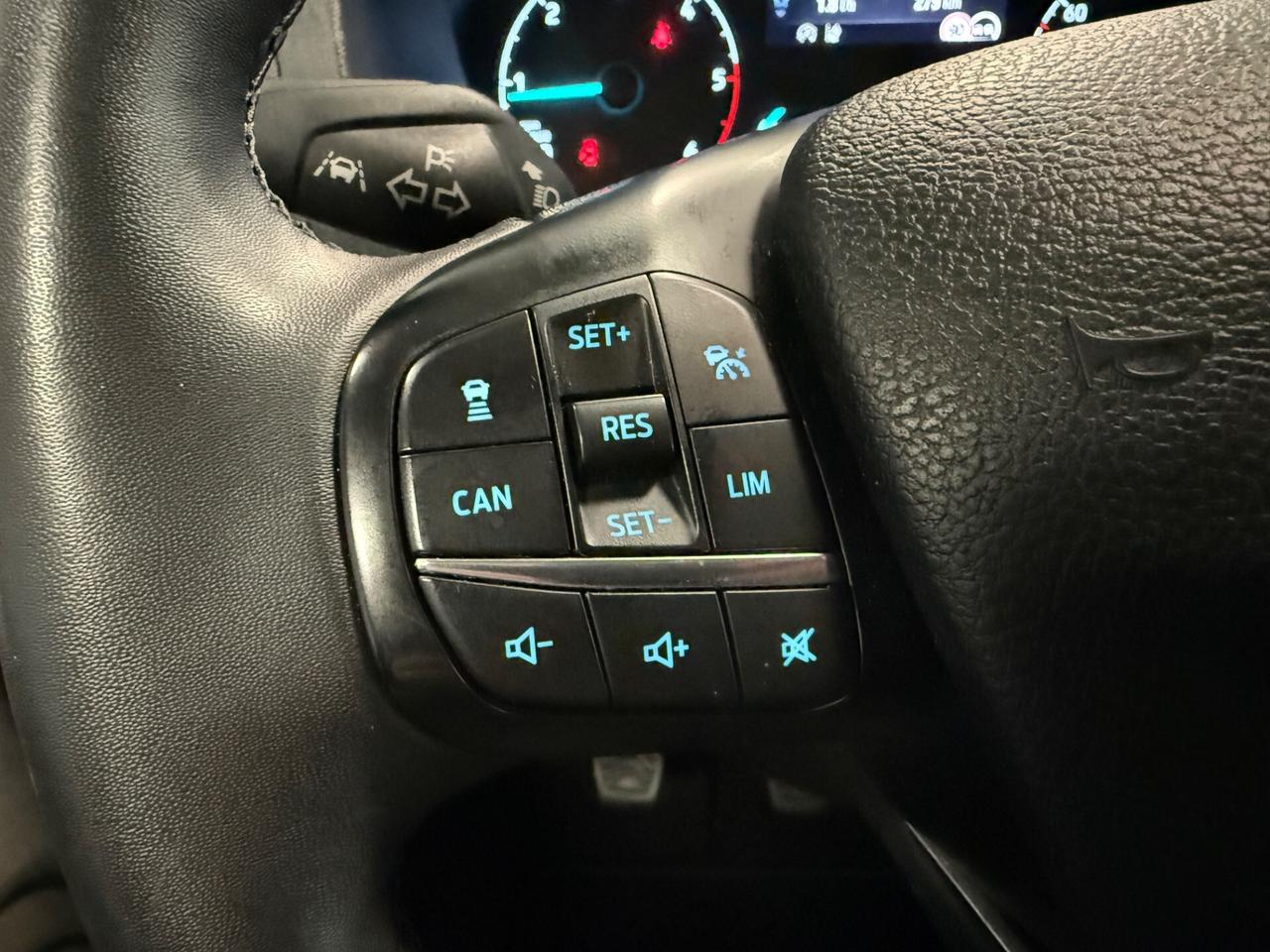 Ford Tourneo Custom 9 posti 150CV MHEV PC Titanium