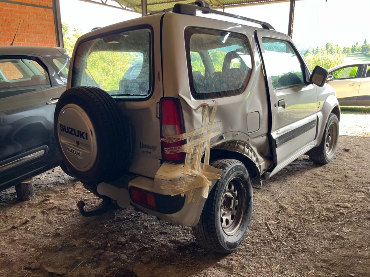 SUZUKI JIMNY DIESEL GANCIO TRAINO POCO INCIDENTATO