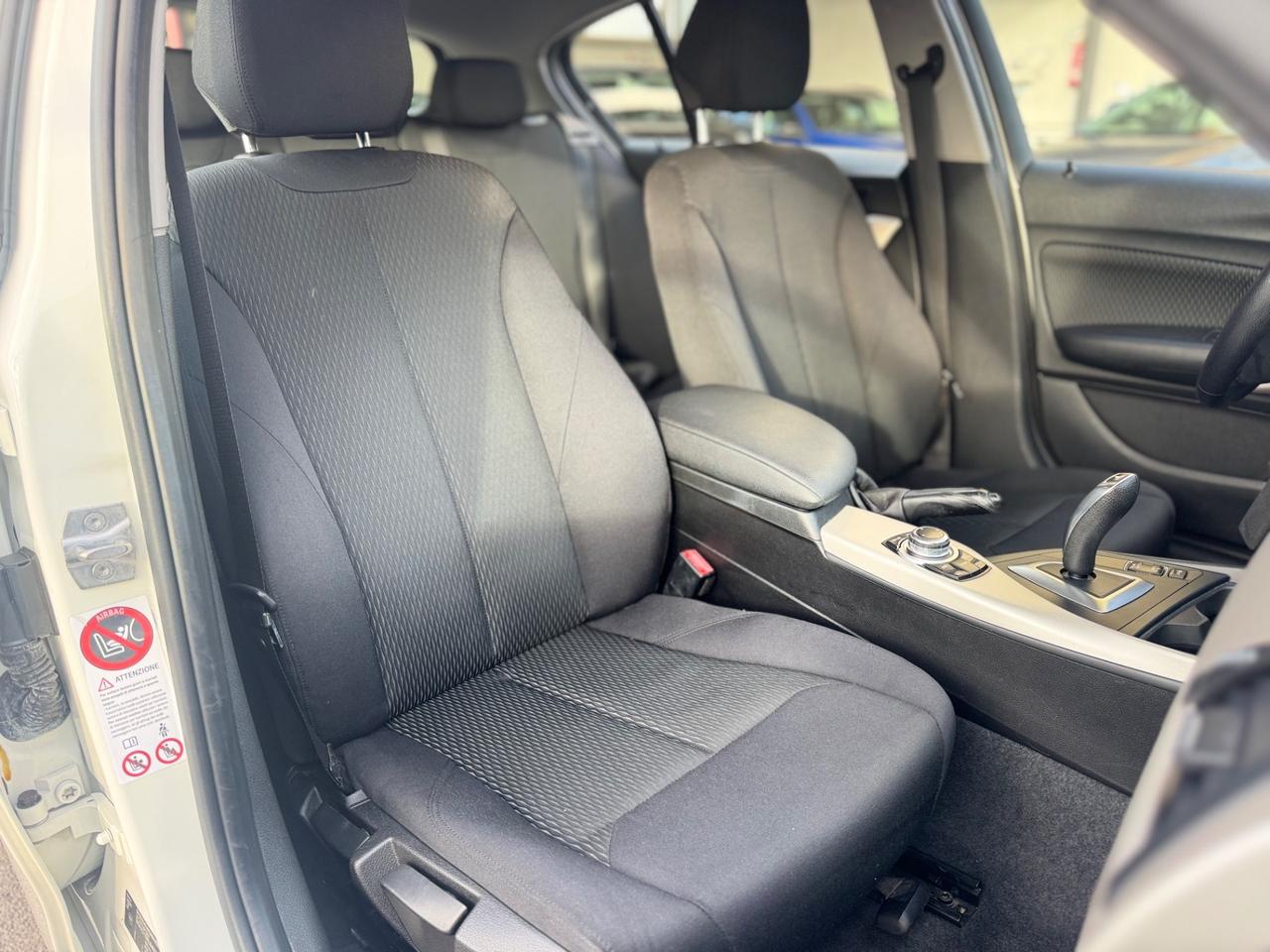 Bmw 116 116d 3p. Efficient Dynamics Sport