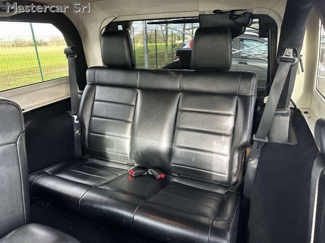 JEEP Wrangler Wrangler III 2011 2.8 crd Sahara auto EB828JA