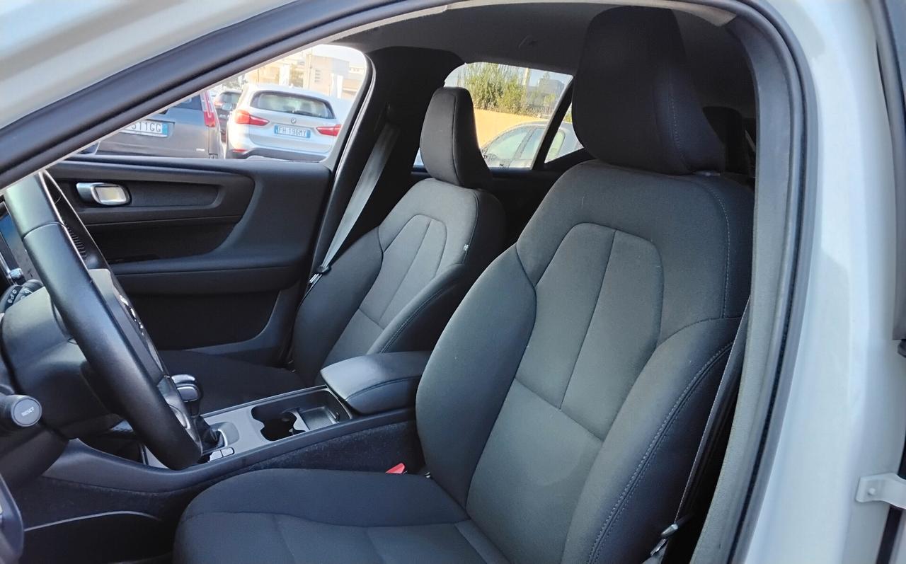 Volvo XC40 T3 Momentum