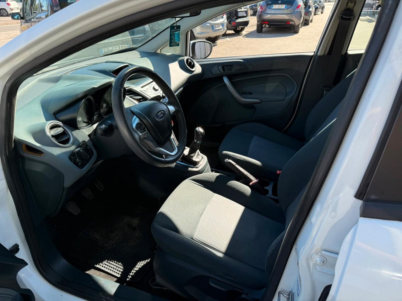 Ford Fiesta 1.4 TDCi 70CV Titanium