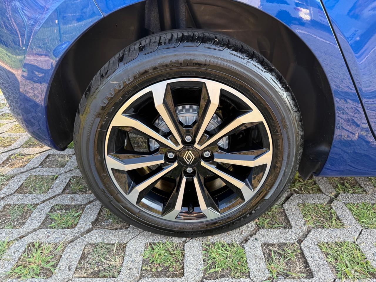 Renault Clio TCe 90 CV 5P*Navi*S&S*Camera*AppleCarPlay