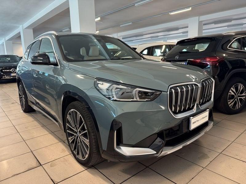 BMW iX1 xDrive 30