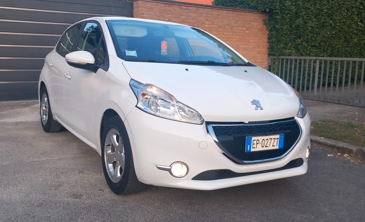 Peugeot 208 1.4 HDi Neop2014 103000km Trattabile