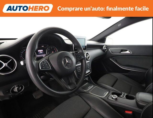 MERCEDES-BENZ A 180 d Automatic Business