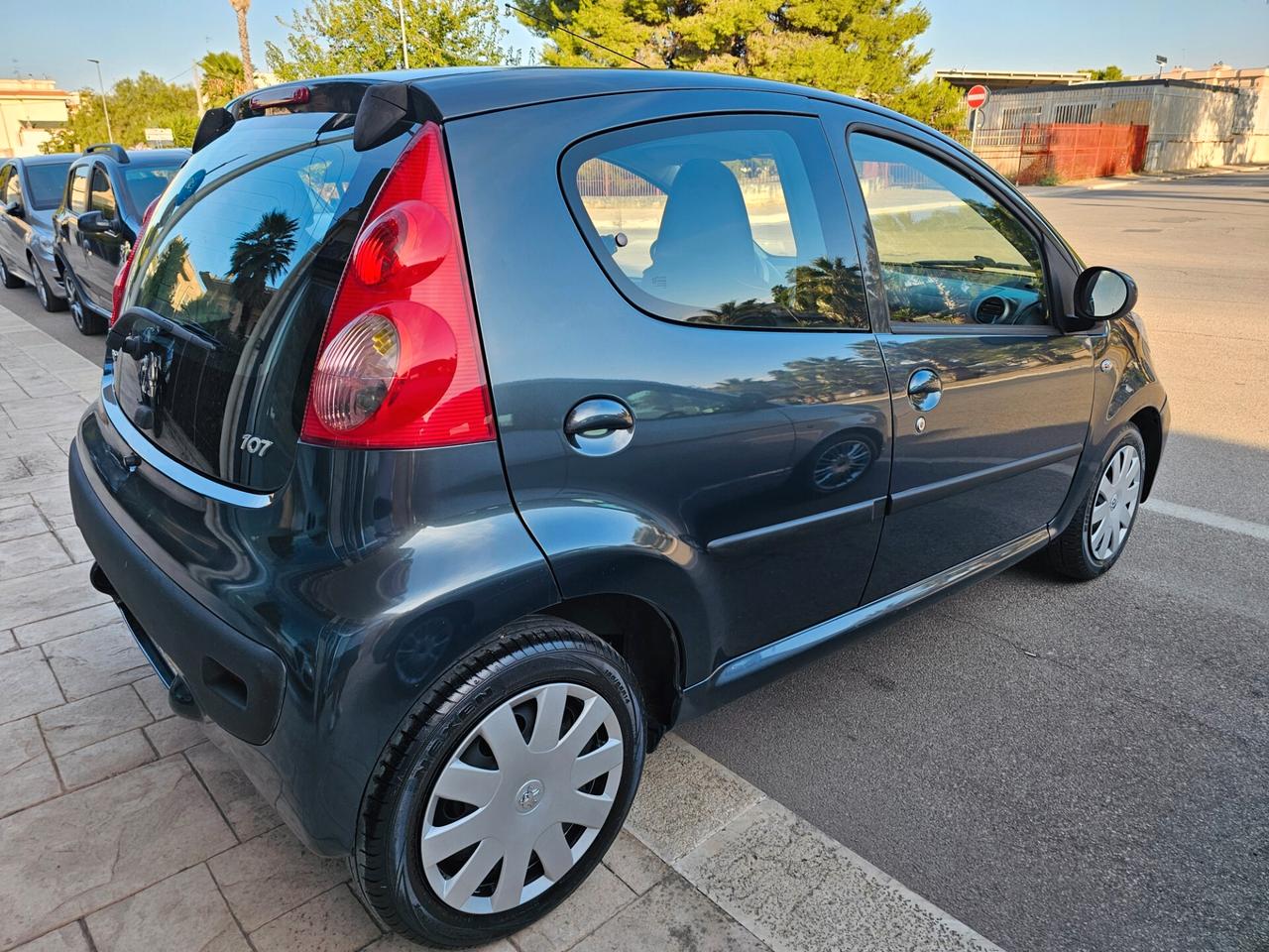 Peugeot 107 1.0 68CV 5p. Sweet Years