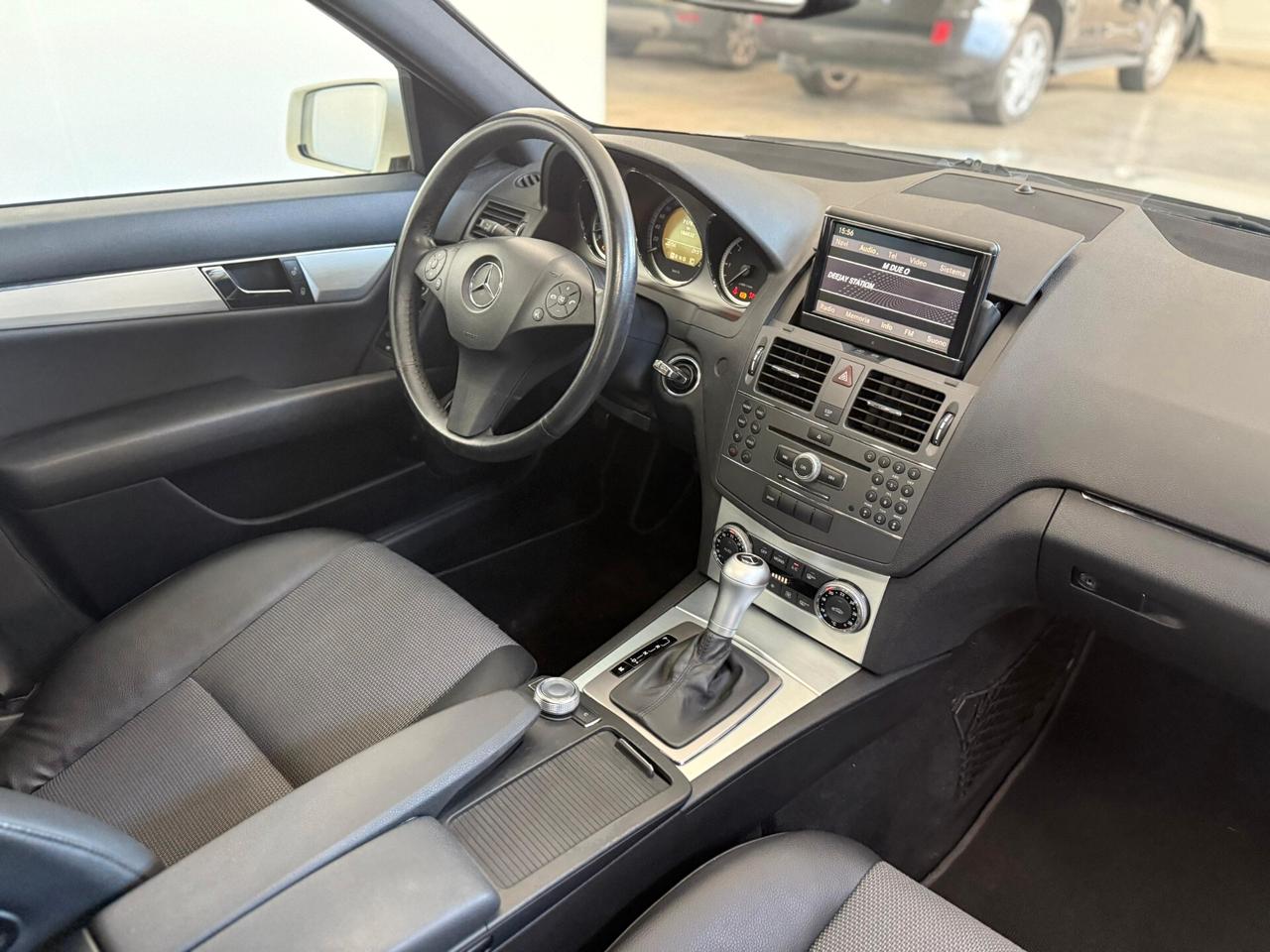 Mercedes-benz C 220 CDI BlueEFFICIENCY Avantgarde AMG