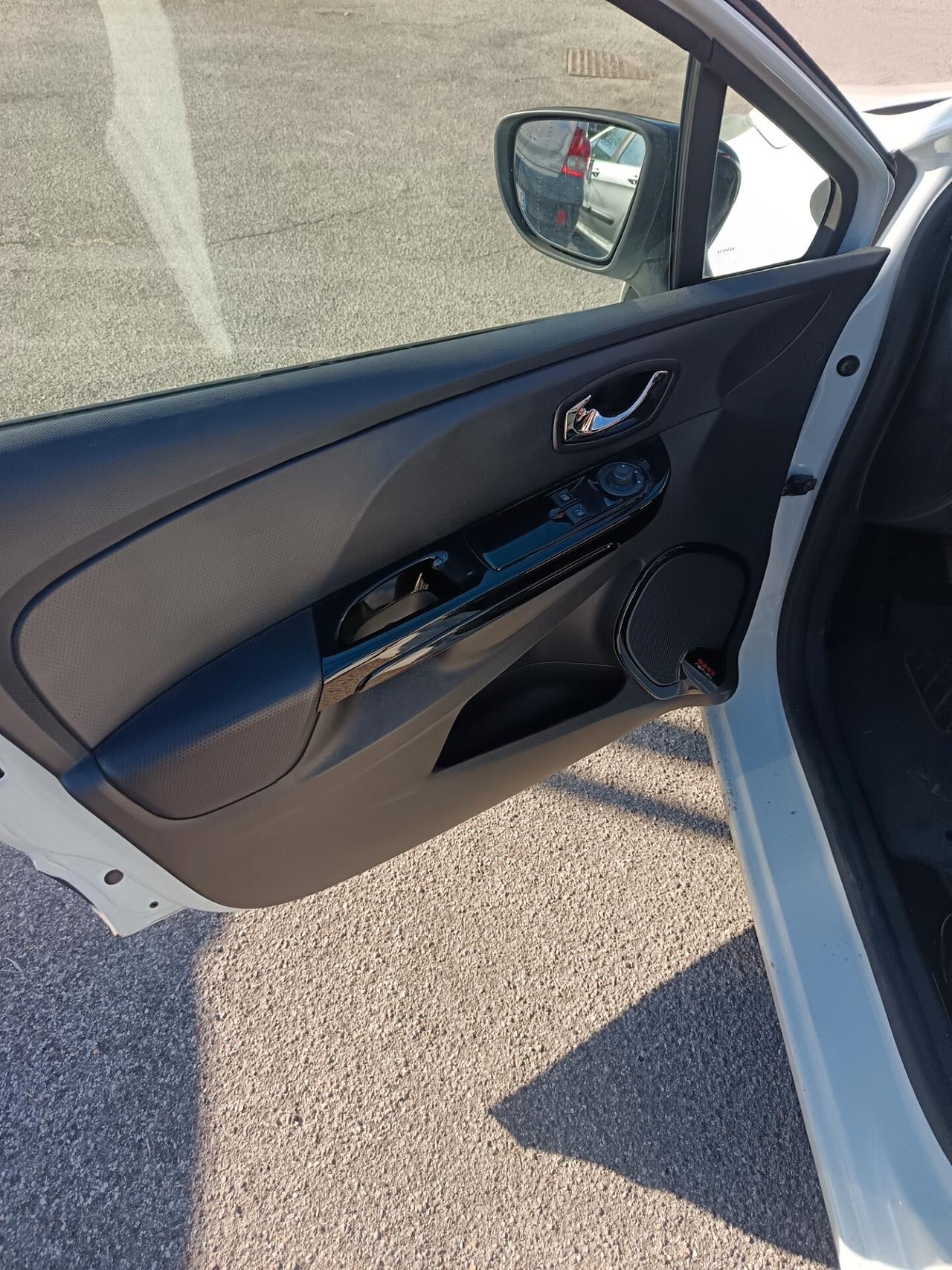 Renault Clio Sporter 1.5 dCi 8V 75CV Live