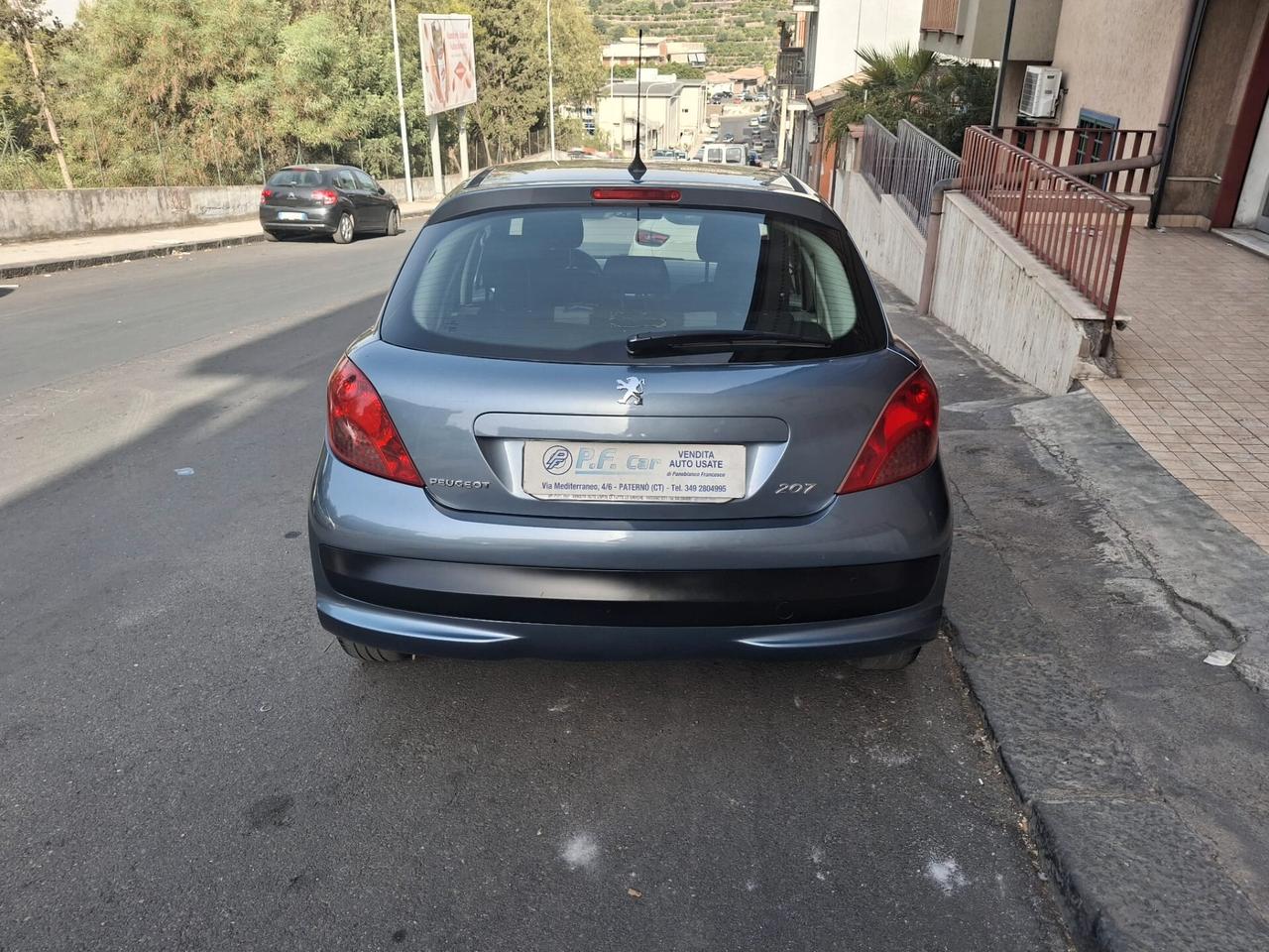 Peugeot 207 1.4 HDi 70CV 5p. ONE Line
