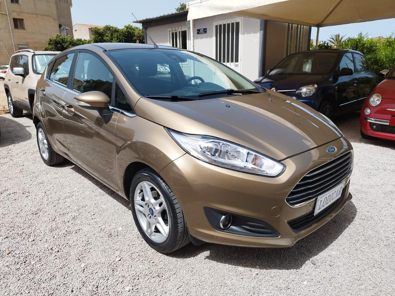 Ford Fiesta 1.5 TDCi 75CV 5 porte Titanium