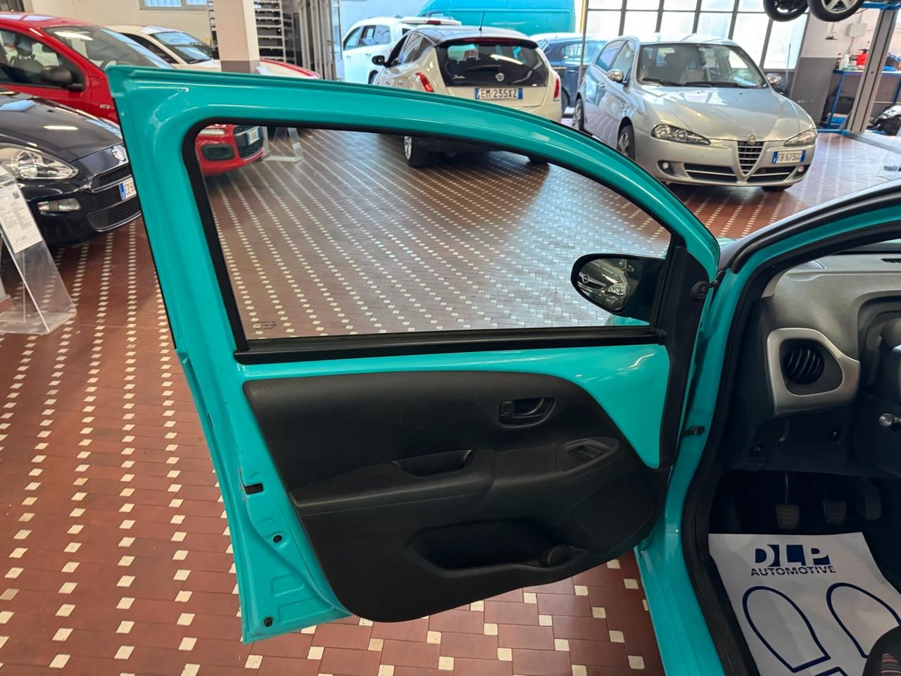 Citroen C1 VTi 68 5 porte Shine - UNICO PROPRIETARIO
