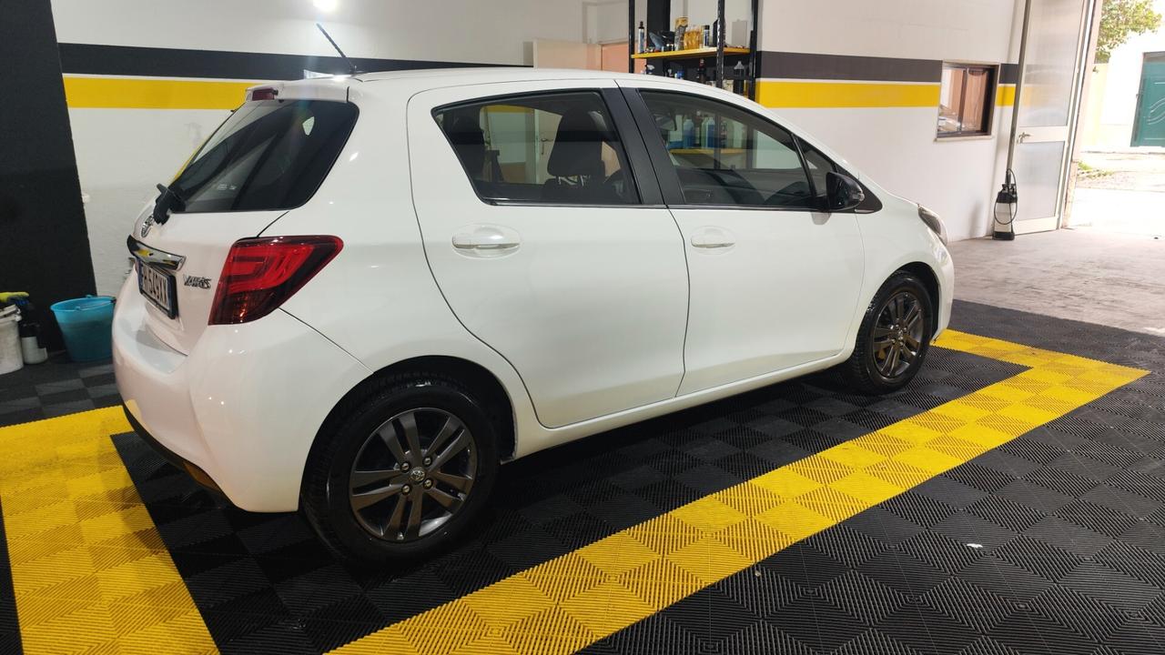 Toyota Yaris 1.0 5 porte Lounge