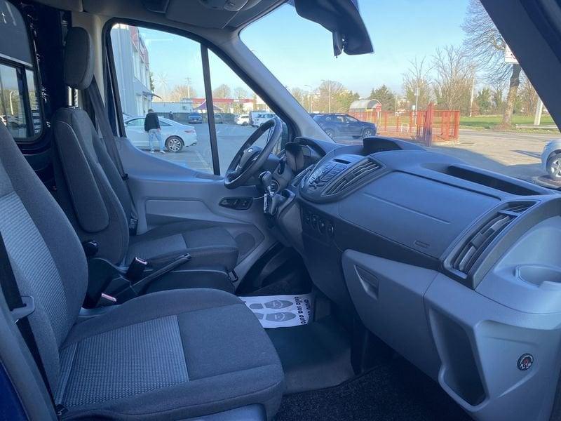 Ford Transit 310 2.0TDCi EcoBlue 130CV PM-TM Combi Entry