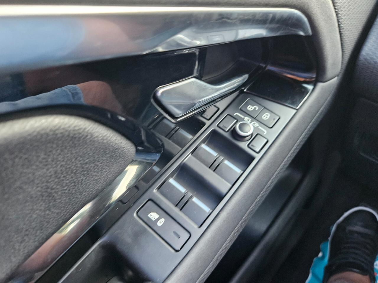 Land Rover Range Evoque 2.0 d R-Dynamic E6 D TEMP