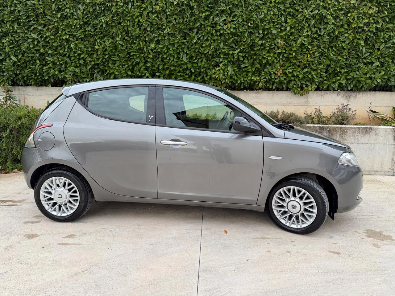 Lancia Ypsilon 1.2 Benzina 70 CV Gold (Euro 6)