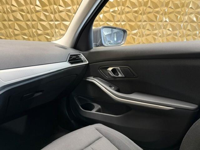 Bmw 318d Touring Business Advantage aut.