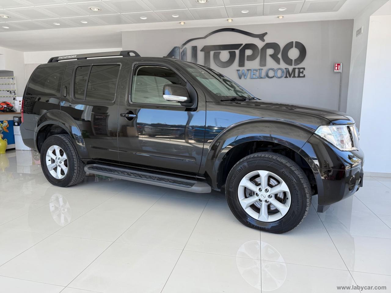 NISSAN Pathfinder 2.5 dCi LE