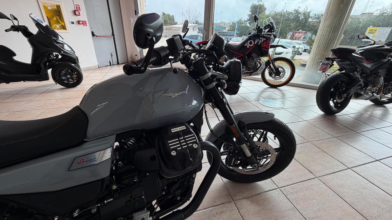 Moto Guzzi V7 IV STONE/SPORT/SPECIAL