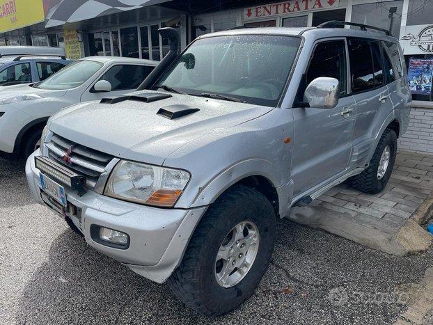 Mitsubishi autocarro Pajero 3.2 16V DI-D 5p. GLX