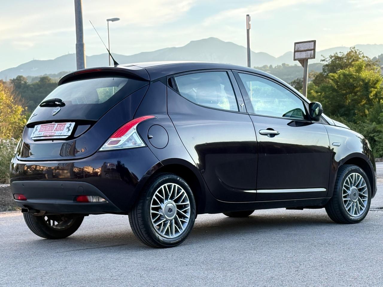 Lancia Ypsilon 1.3 MJT 95CV Platinum FULL/Pelle