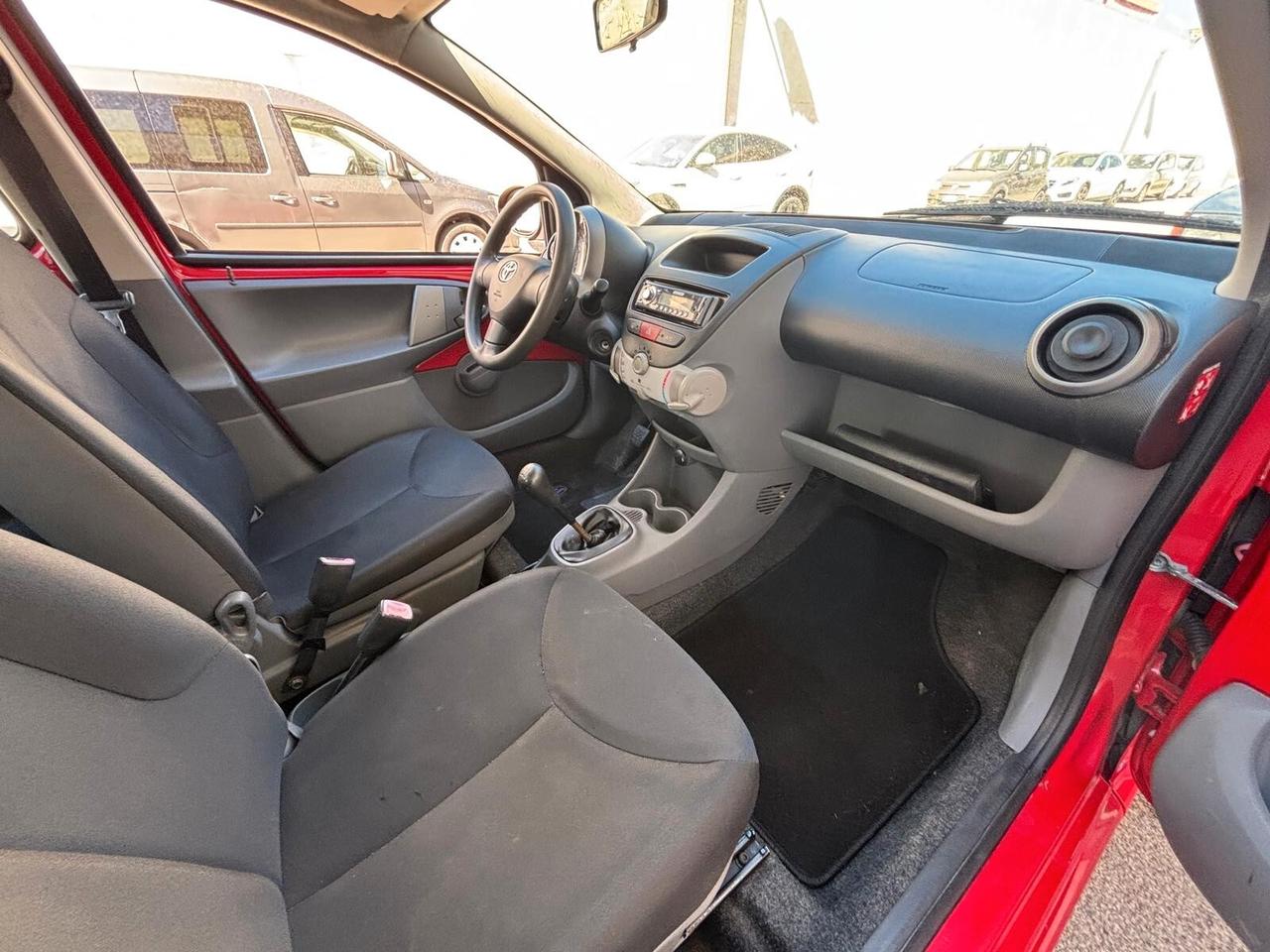 Toyota Aygo 1.0 12V VVT-i 5 porte
