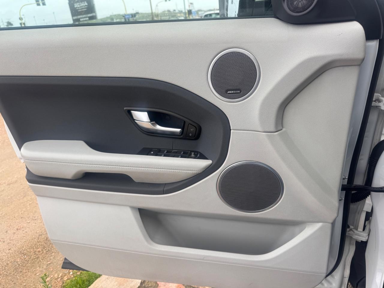 Land Rover Range Evoque 2.2 TD4 5p. Prestige