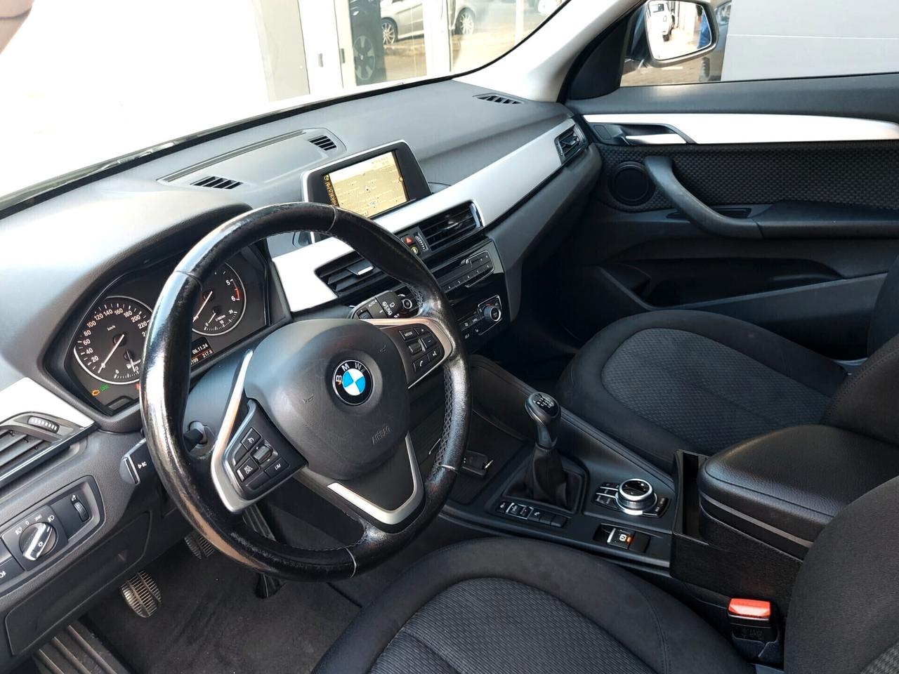 BMW X1 sDrive16d NAVI