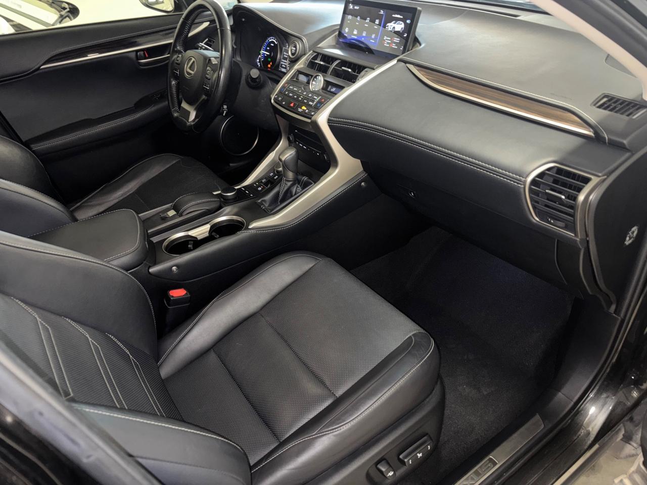 Lexus NX 300h Hybrid 4WD F-Sport FULL OPT.