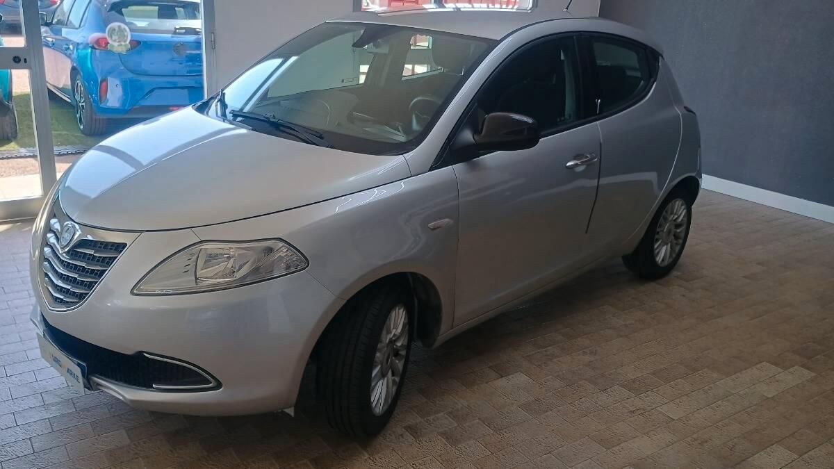 Lancia Ypsilon 1.2 8v Gold c CL 69cv E6